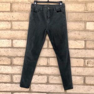 American Eagle Green Velvet Super High Rise Jeggings Size 4